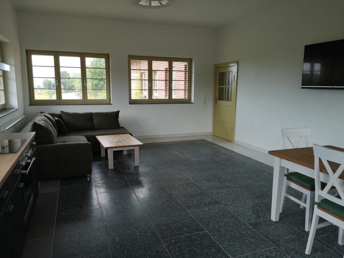 Apartamento Bahnhof Hohen Mistorf Exterior foto